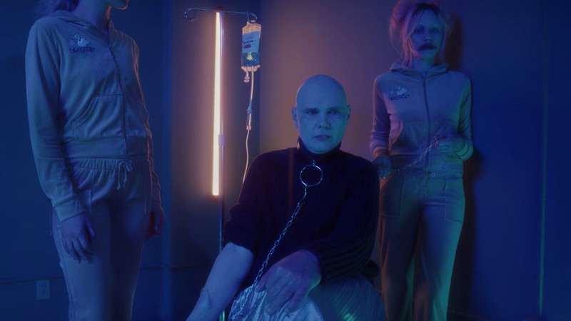 Billy Corgan no clipe de "Solara" - Reprodução