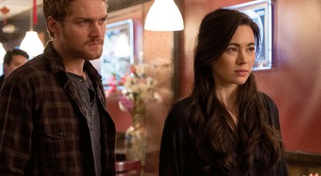 Em ação: Colleen (Jessica Henwick) e Danny Rand (Finn Jones) em cena - LINDA KALLERUS/NETFLIX/DIVULGAÇÃO