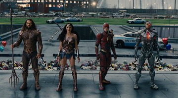 Jason Momoa, Gal Gadot, Ezra Miller e Ray Fisher em Liga da Justiça (Foto: Reprodução)