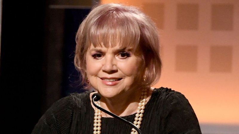 Por que Linda Ronstadt não apareceu em cerimônia no Hall da Fama do Rock?