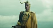 Richard E. Grant como Loki clássico (Foto: Reprodução/Disney+)