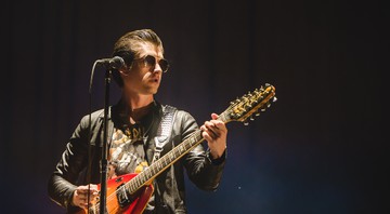 Alex Turner, do Arctic Monkeys, no Palco Budweiser do Lollapalooza 2019 (Foto: Camila Cara)