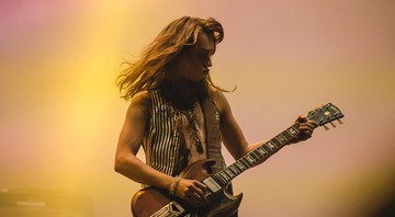 Jake Kiszka, guitarrista do Greta Van Fleet, durante o Lollapalooza 2019 (Foto: Camila Cara)