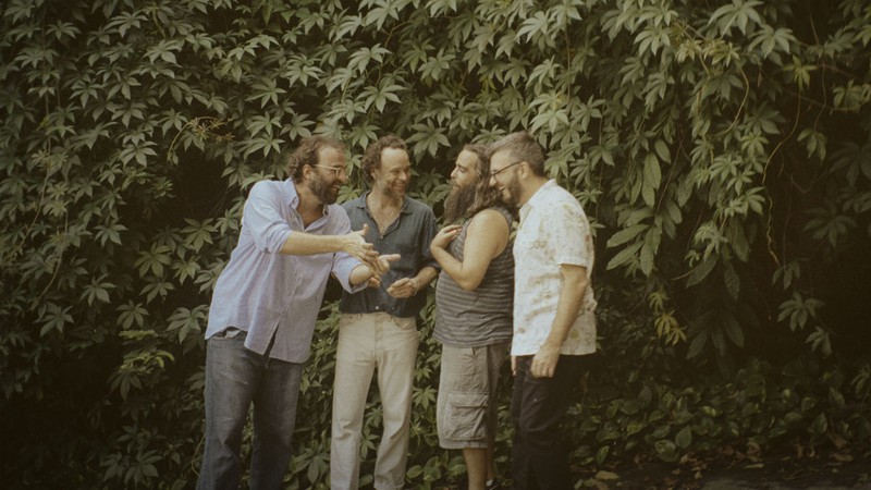 Marcelo Camelo, Rodrigo Amarante, Bruno Medina e Rodrigo Barba (Foto: Caroline Bittencourt)