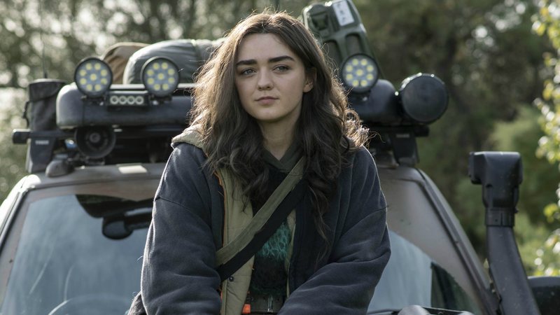 Maisie Williams como Kim Noakes em Two Weeks to Live (Foto: Reprodução) - Maisie Williams (Foto: AP)