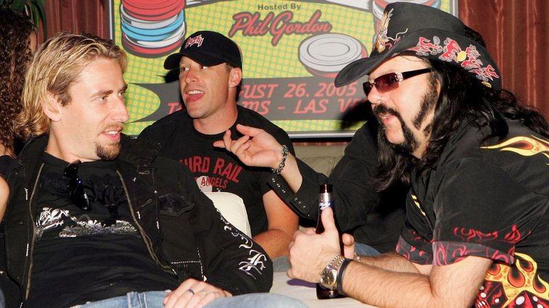 Mike e Chad Kroeger, do Nickelback, e Vinnie Paul, do Pantera  (Foto: Ethan Miller/Getty Images)