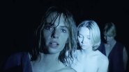 Maya Hawke no clipe de "Thérèse" (Foto: Reprodução/YouTube)