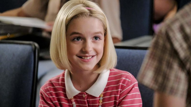 Mckenna Grace como Paige em Young Sheldon (Foto: Darren Michaels Warner Bros. Entertainment Inc./Divulgação)