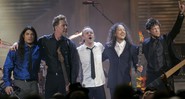 Da esquerda para a direita, estão Robert Trujillo, James Hetfield, Lars Ulrich, Kirk Hammett e Jason Newsted (Foto:Tony Dejak/AP Images)