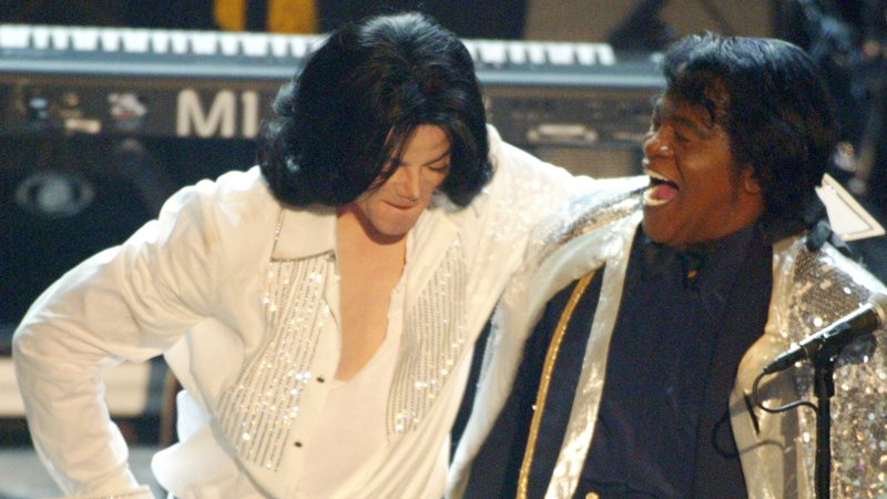 Michael Jackson e James Brown  (Foto: Kevin Winter / Getty Images)