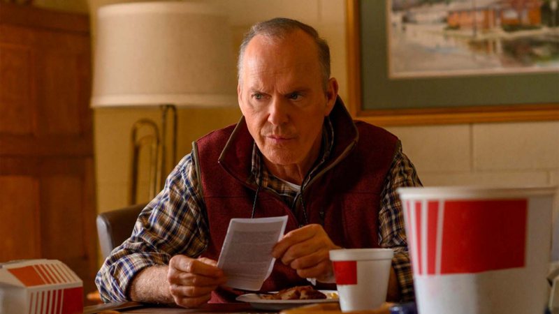 Michael Keaton em Dopesick (Foto: Divulgação / Hulu)