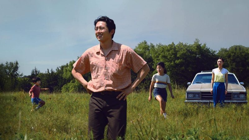 Steven Yeun em destaque no pôster de Minari (Foto: Reprodução via IMDb)