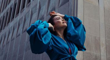 Imagem Novo disco de Mitski, Laurel Hell será trilha sonora da transformação da cantora