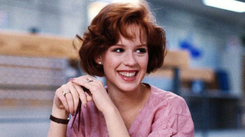 Molly Ringwald em Clube dos Cinco (Foto: Reprodução / Twitter)