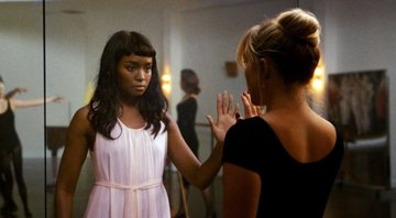 KiKi Layne em Não Se Preocupe, Querida (Foto: Reprodução/Warner Bros.)