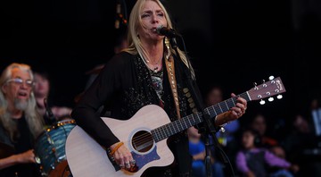 Pegi Young & The Survivors durante show beneficente, em 2014, para arrecadar fundos para a The Bridge School (Foto: John Davisson/Invision/AP)