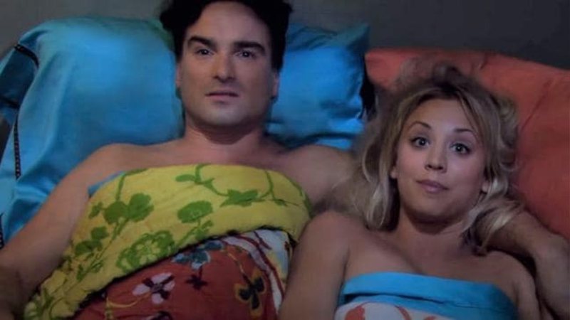 Leonard(Johnny Galecki) e Penny(Kaley Cuoco) em The Big Bang Theory (Foto: reprodução)