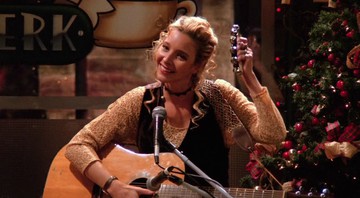 Lisa Kudrow como Phoebe em Friends (Foto: Reprodução)