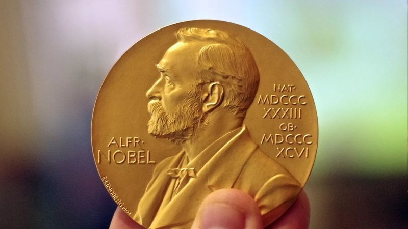 Medalha com Alfred Nobel, criador do Prêmio Nobel (Foto: Reprodução/Flickr)