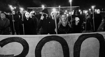 Foto do protesto do grupo 300 do Brasil (Foto: Reprodução / Instagram / 300 do Brasil Oficial)