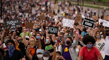 Protesto pela morte de George Floyd nos EUA (Foto: Getty Image)