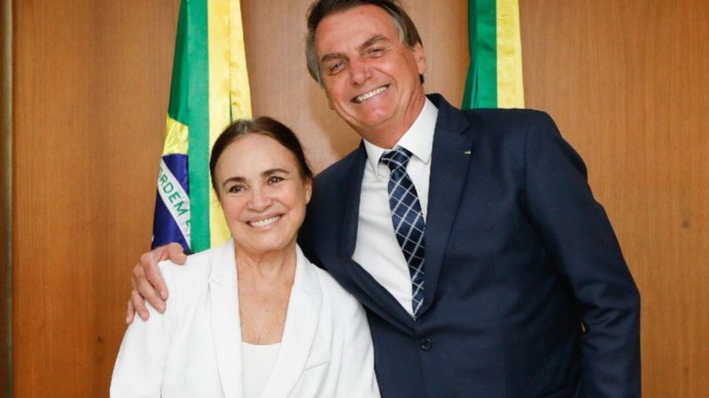 Regina Duarte, secretária geral da cultura, e presidente Jair Bolsonaro (Foto: Reprodução / Instagram)