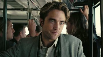 Robert Pattinson em Tenet (Foto: Reprodução / Twitter)