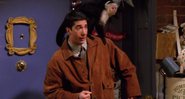 David Schwimmer com macaco Marcel em Friends (Foto: Reprodução)