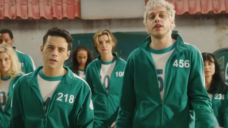 Rami Malek e Pete Davidson em esquete do Saturday Night Live (Foto: Reprodução/Twitter)