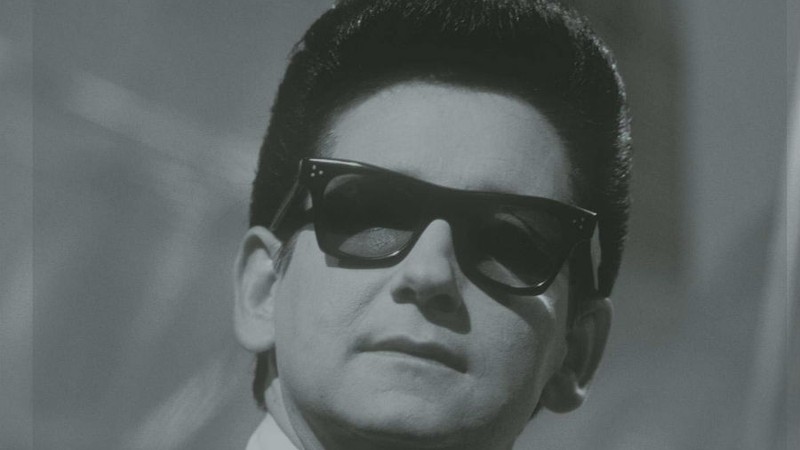 Roy Orbison e seu visual icônico (Crédito: Monument Records)