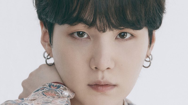 Capa Suga para a Rolling Stone EUA (Foto: Hong Jang Hyun para a Rolling Stone)