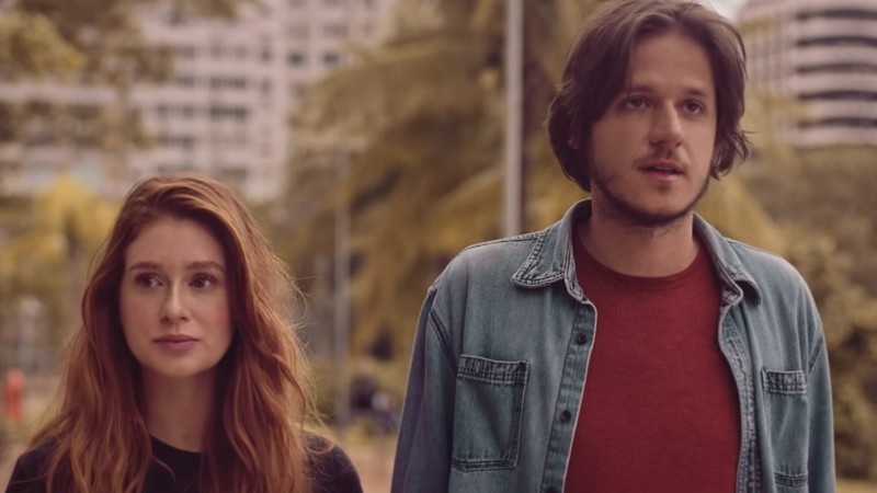 Marina Ruy Barbosa e Rubel em clipe de "Partilhar" (Foto: Reprodução/Youtube)