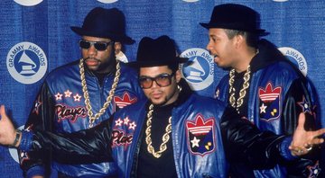 Run DMC nos Grammys nos anos 1980 (Foto: Getty)