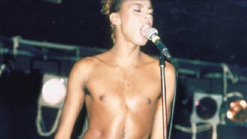 RuPaul como vocalista da banda Wee Wee Pole (Foto: Twitter / Reprodução)