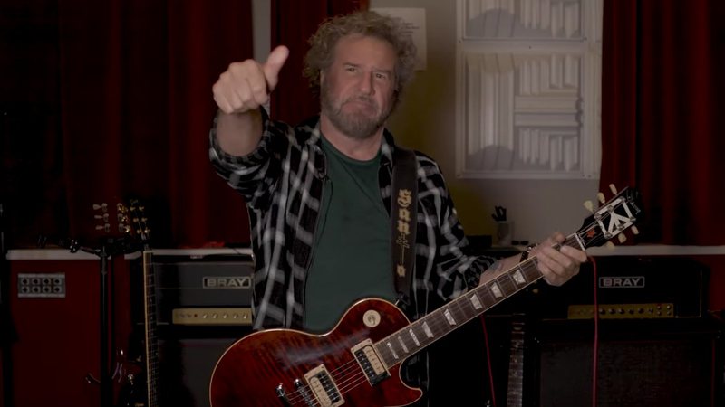 Sammy Hagar no vídeo oficial de cancelamento dos shows na América do Sul (Foto: Reprodução)