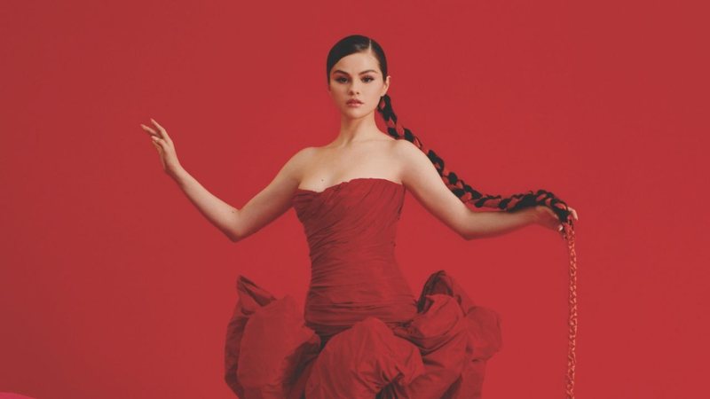 Selena Gomez em Revelación (Foto: Reprodução / Divulgação)