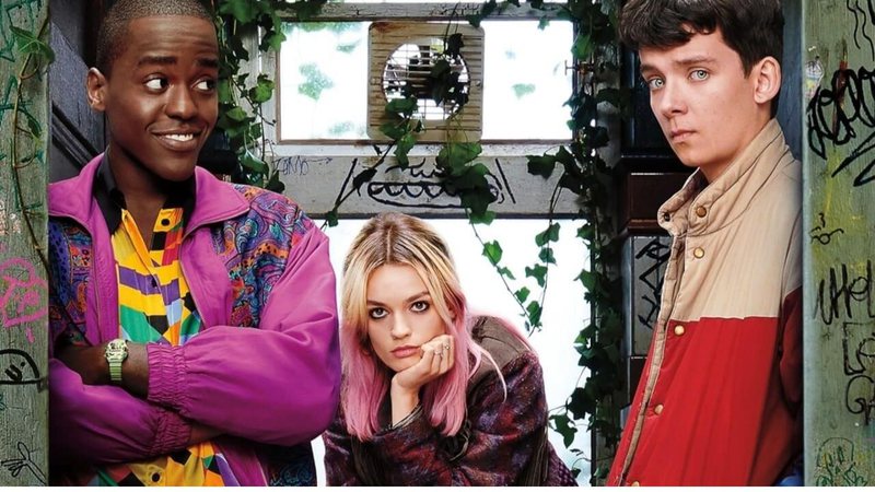 Ncuti Gatwa como Eric, Emma Mackey como Maeve e Asa Butterfield como Otis em pôster de Sex Education (Foto: Divulgação / Netflix)