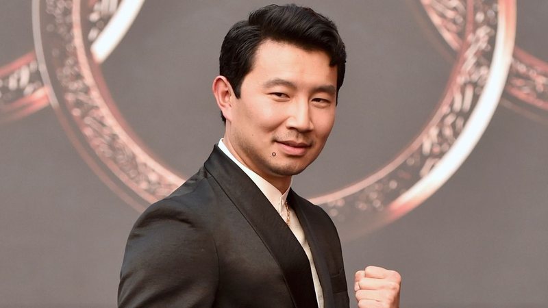 Simu Liu na première de Shang-Chi e a Lenda dos Dez Anéis (Foto: Alberto E. Rodriguez/Getty Images)