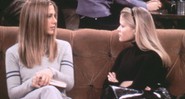 Jennifer Aniston e Reese Whiterspoon em Friends (Foto: Reprodução)