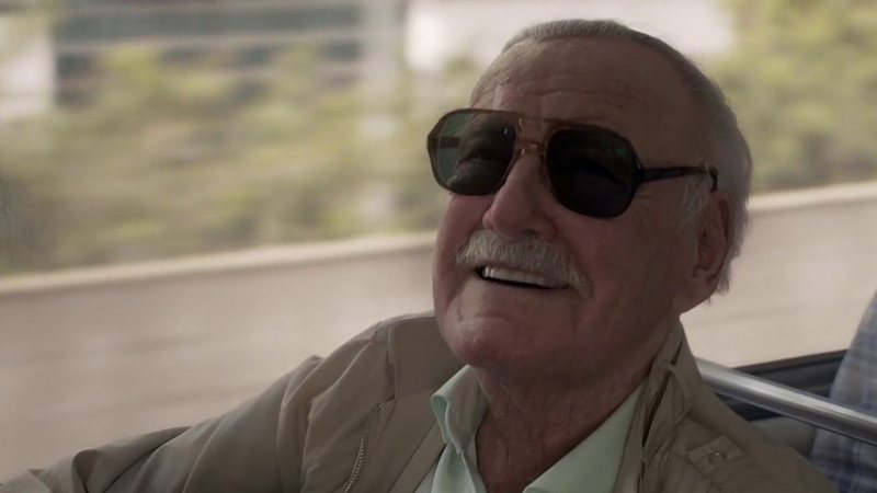 Stan Lee em Capitã Marvel (Foto: Reprodução/Disney)