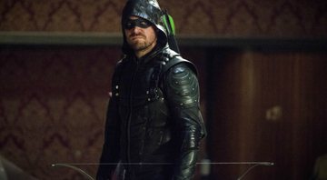 Stephen Amell como Arrow (Foto: Reprodução)