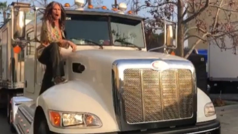 Steve Tyler, vocalista do Aerosmith, em vídeo publicado no Instagram (Foto: Reprodução)