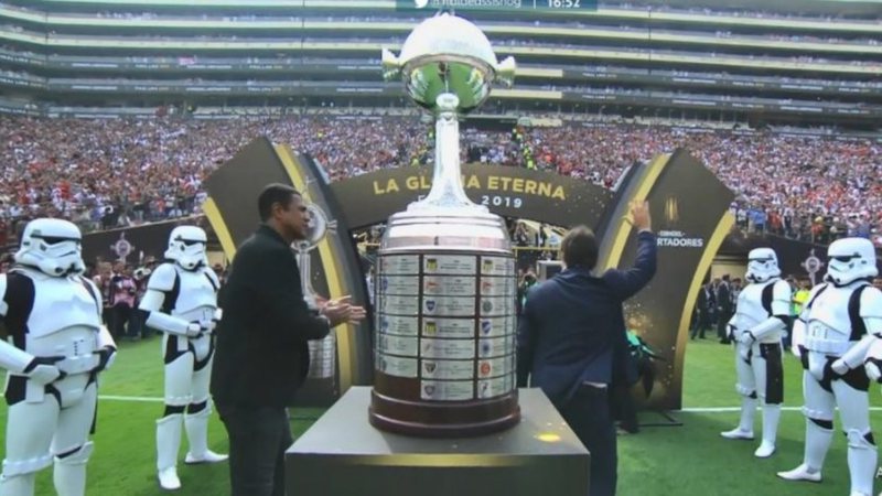 Stormtroopers na Libertadores (Foto: Reprodução/ FOX Sports)