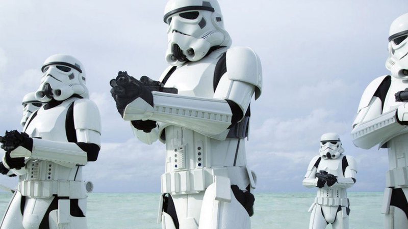 Stormtroopers em Rogue One: Uma História Star Wars (Foto: Reprodução/ Disney)