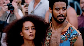 Taís Araújo e Alfred Enoch em Medida Provisória (Foto: Reprodução /Twitter)