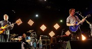 John Paul Jones, Dave Grohl e Josh Homme, do Them Crooked Vulture (Foto: AP Photo/Robert E. Klein)