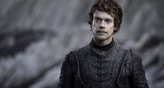 Alfie Allen como Theon Greyjoy em Game of Thrones (Foto: Reprodução/HBO)