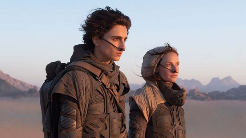 Timothée Chalamet como Paul e Rebecca Ferguson como Jessica Atreides em Duna (Foto: Divulgação)