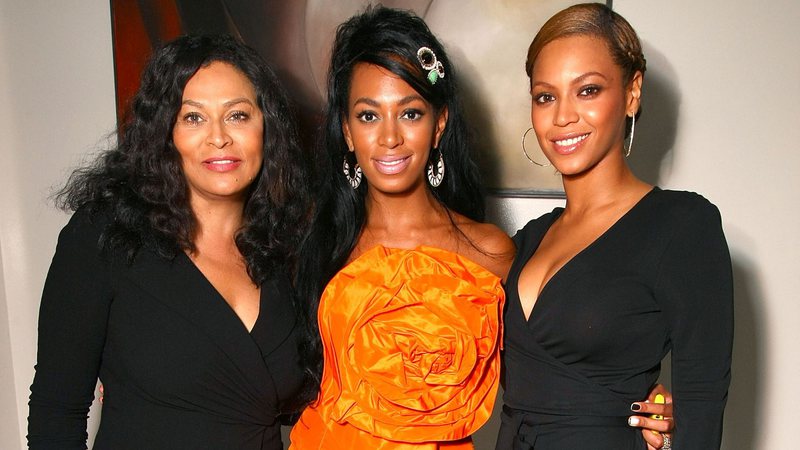 Tina Knowles, Solange Knowles e Beyoncé (Foto: Alberto E. Rodriguez / Equipe)