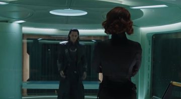 Tom Hiddleston e Scarlett Johansson em Vingadores (2012) (Foto: Reprodução /Youtube)